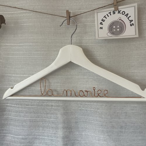 Cintre la mariée