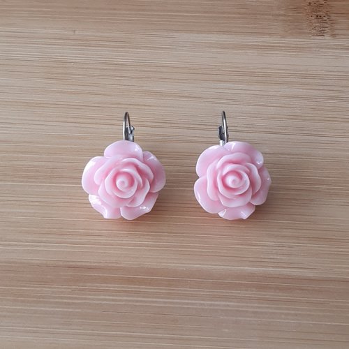 Dormeuses cabochons roses roses
