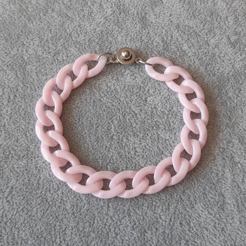 Bracelet chaîne acrylique rose