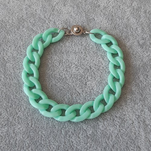 Bracelet chaîne acrylique vert d'eau