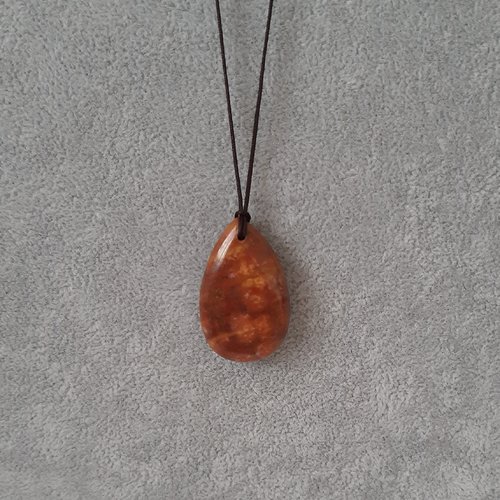 Collier jaspe rouge a
