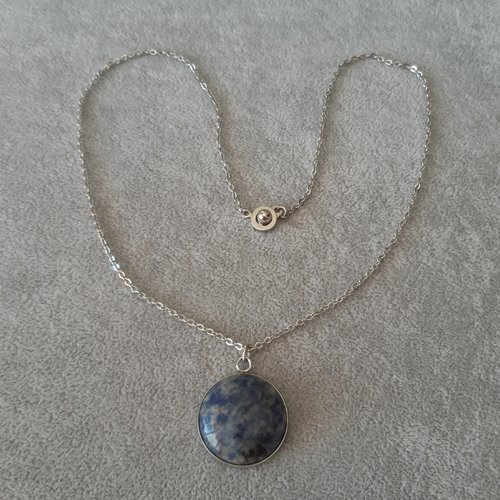 Collier 50cm cabochon jaspe bleu