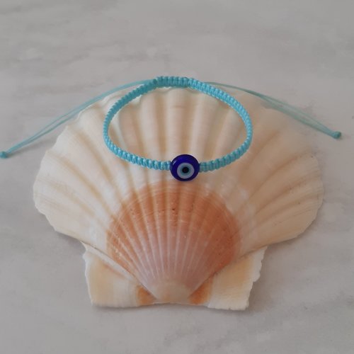 Bracelet nazar boncuk macramé plat bleu clair