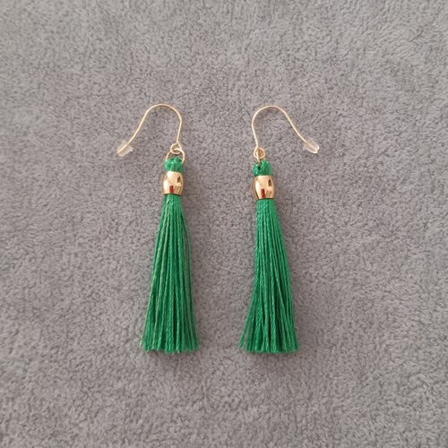 Boucles d'oreilles dorées pompons verts