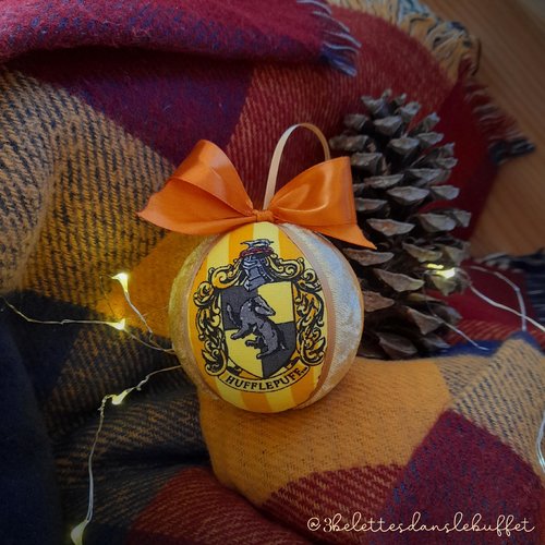 1 boule de noël harry potter - poufsouffle