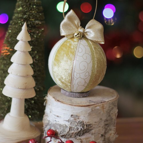 Grande boule de noël - collection dorée