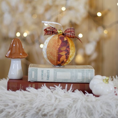 ! épuisée! boule d'automne