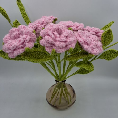 Bouquet de fleurs au crochet, roses, fleurs au crochet, cadeau femme, fait main, décoration.