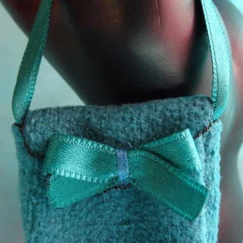 Mini sac pour poupée bleu turquoise