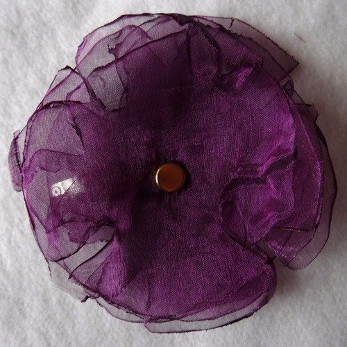 Barrette fleur violette et clou plat doré