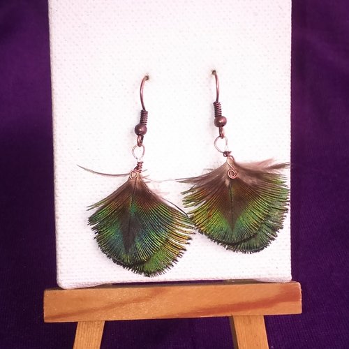 Boucles d'oreilles plumes de paon vertes petit modèle