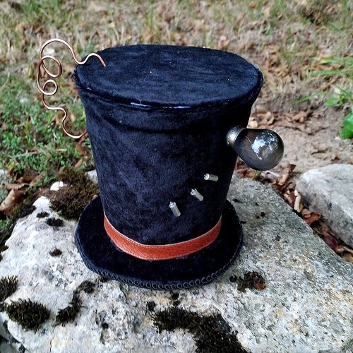 Petit chapeau steampunk "une idée en tête"