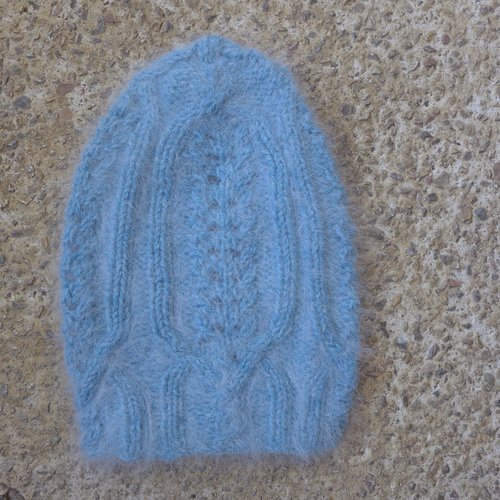 Bonnet femme torsades laine angora bleu ciel
