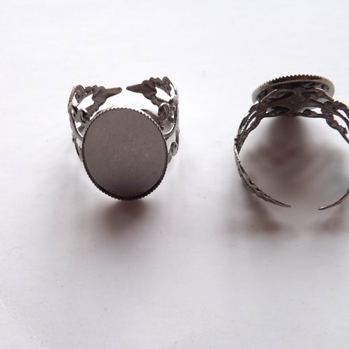 Lot de 10 bagues à cabochon