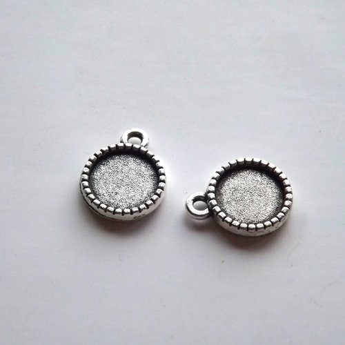 Lot de 25 breloques, pendentifs à cabochon