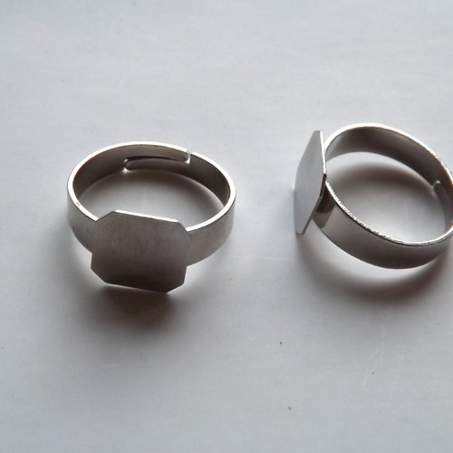 Lot de 3 bagues à cabochon