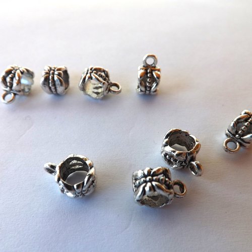 Lot de 11 bélières en métal argent vieilli