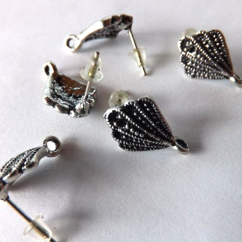 Lot de 10 crochets puces-coquilles en métal argent vieilli
