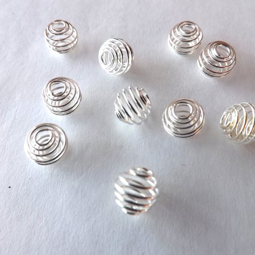 Lot de 35 cages