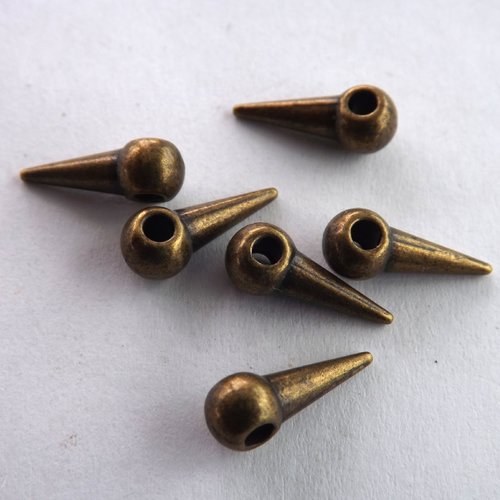 Lot de 20 breloques pointes, pendentifs