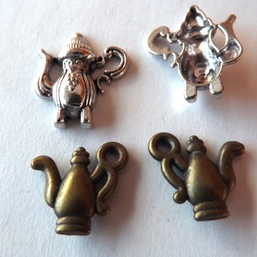 Lot de 4 breloques théières, pendentifs