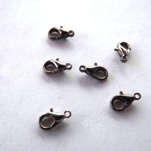 Lot de 23 fermoirs mousquetons