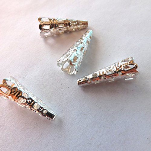 Lot de 40 coupelles filigranées cônes