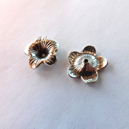 Lot de 12 coupelles fleurs