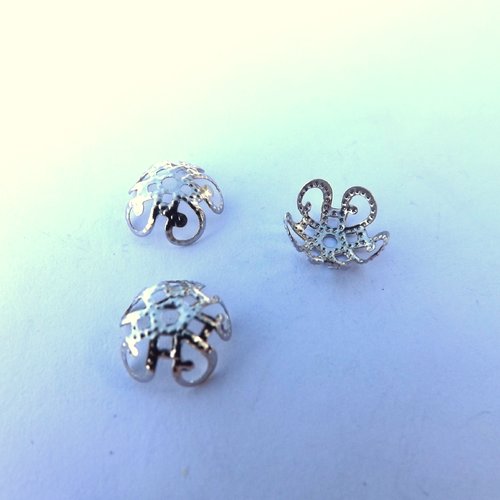 Lot de 63 coupelles filigranées