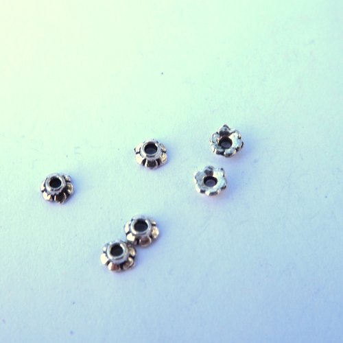 Lot de 46 petites coupelles