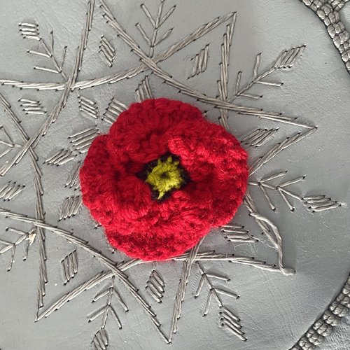 Broche « poppy »