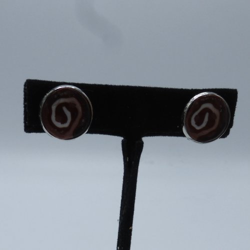 Clips d'oreilles spirale marron en argile polymère