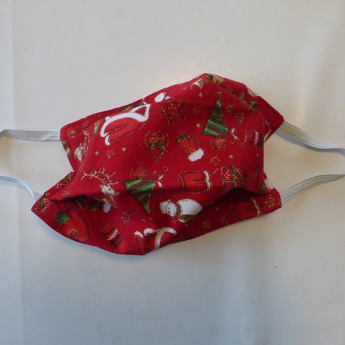 Masque barrière enfant père noël, sapins, cadeaux, bonhommes de neige