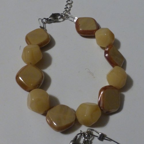 Bracelet de perles en verre beige