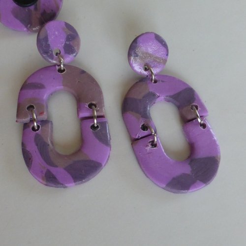 Boucles d'oreilles créoles ovales marbrées mauves violettes en pâte polymère pour halloween