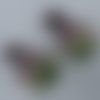 Boucles d'oreilles pendantes rondes marbrées rose fuchsia et vert en pâte polymère