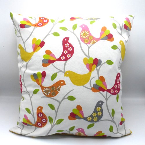 Coussin oiseaux multicolores en coton
