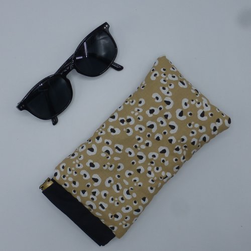 Etui à lunettes molletonné peau de léopard beige en coton