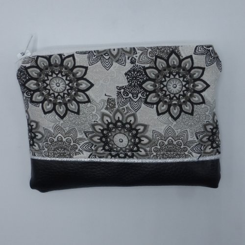 Grand porte monnaie fleurs mandalas noir gris blanc argenté en coton et simili-cuir