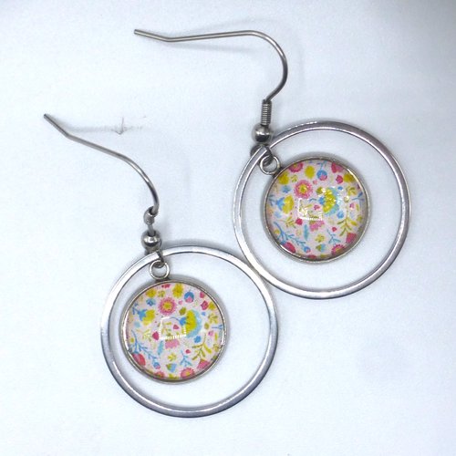 Boucles d'oreilles créoles rondes fleurs multicolores en cabochon en verre et acier inoxydable