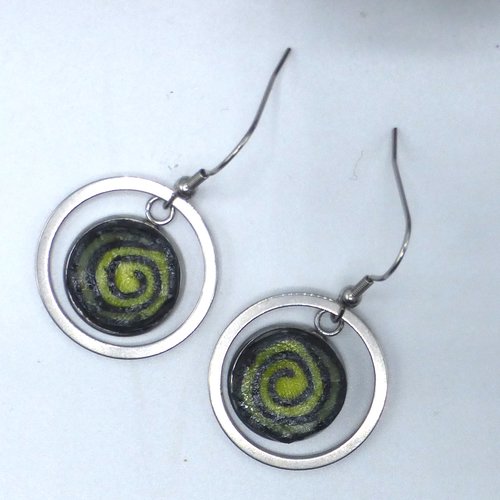 Boucles d'oreilles créoles rondes spirale jaune vif noir en pâte polymère et acier inoxydable