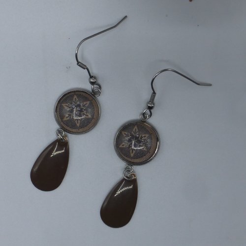 Boucles d'oreilles pendantes fleur mandala beige taupe marron noir en cabochon en verre et acier inoxydable