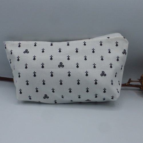 Trousse à maquillage / trousse à crayons / trousse d'école breton bretonne bretagne hermine triskell noir blanc en coton enduit et coton