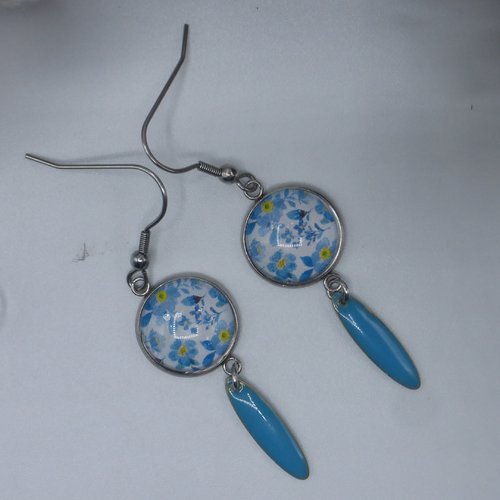 Boucles d'oreilles pendantes fleurs bleu en cabochon en verre et acier inoxydable