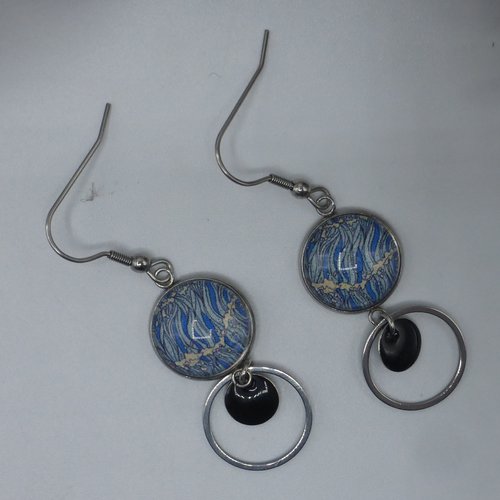 Boucles d'oreilles pendantes vagues bleu blanc noir en cabochon en verre et acier inoxydable