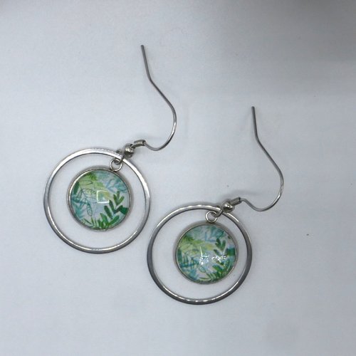 Boucles d'oreilles créoles rondes feuilles vertes en cabochon en verre et acier inoxydable
