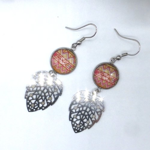 Boucles d'oreilles géométrique amérindien feuille rose vert multicolore en cabochon de verre