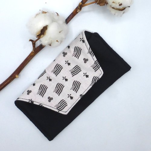 Etui à lunettes molletonné breton bretonne bretagne hermines triskells drapeau noir blanc en coton