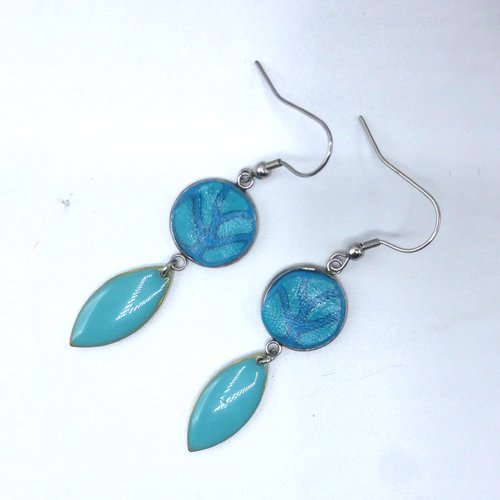 Boucles d'oreilles feuille bleu turquoise en pâte polymère