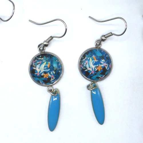 Boucles d'oreilles pendantes feuilles bleu vert en cabochon en verre et acier inoxydable